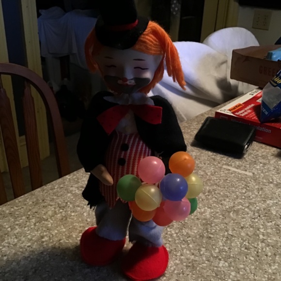 Vintage Hedaya &Co. Clown Doll - 12” Clown  - Great Condition - Original Tag - Picture 7 of 7